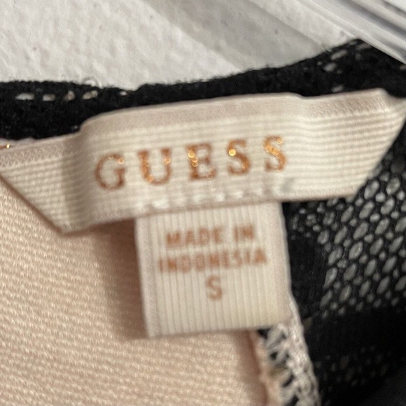 Guess Peplum Sleeveless Top Blouse Size S Mini Polka Dots Pink Black Lac… - Picture 6 of 8